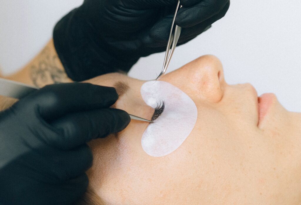 【植眼睫毛】必看 5 大注意事項！幾耐一次？如何打理和卸除？