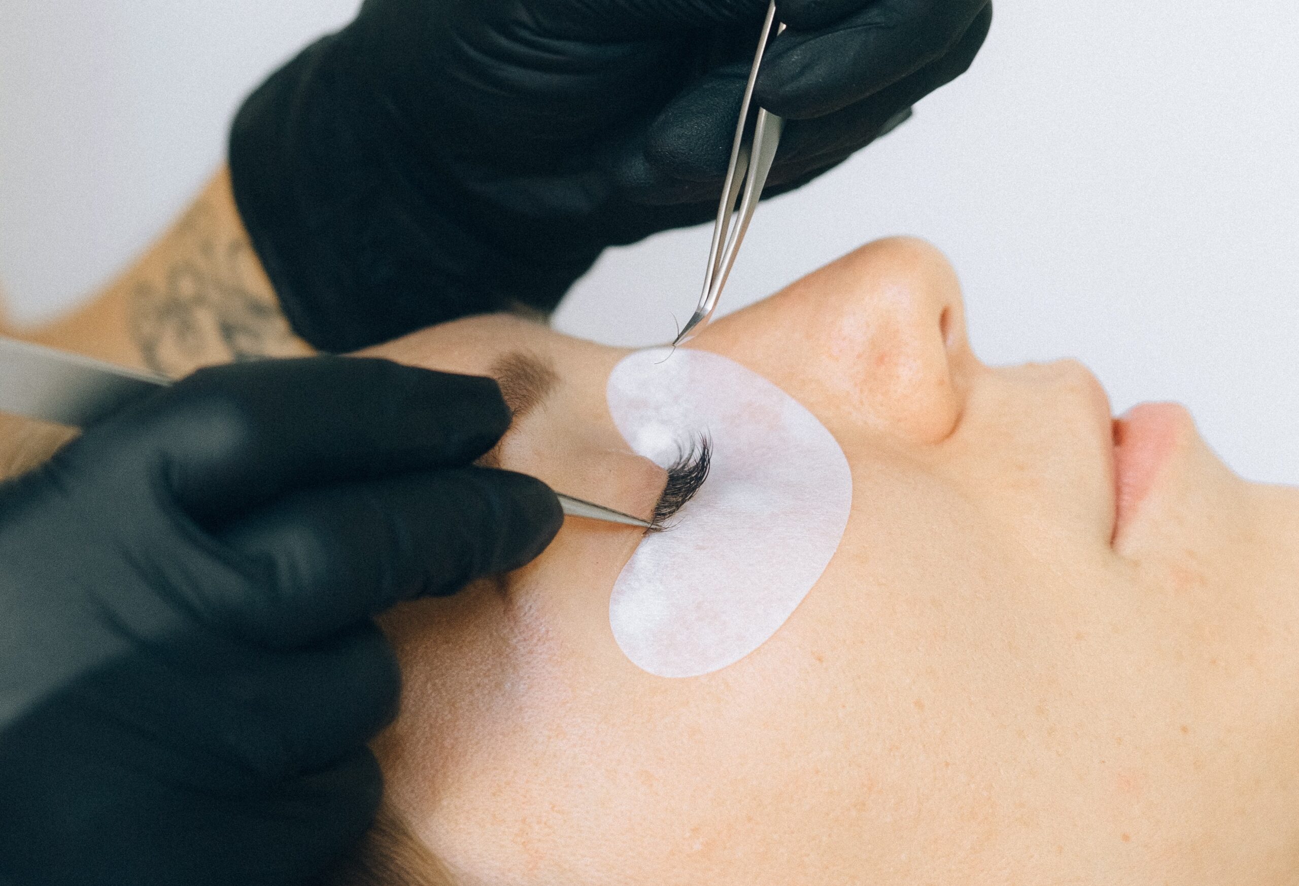 【植眼睫毛】必看 5 大注意事項!幾耐一次?如何打理和卸除?