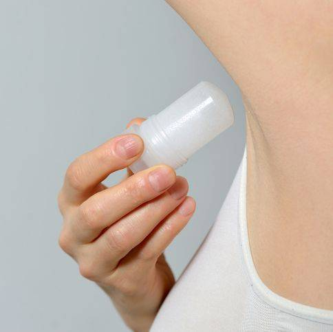 使用止汗劑/香體走珠