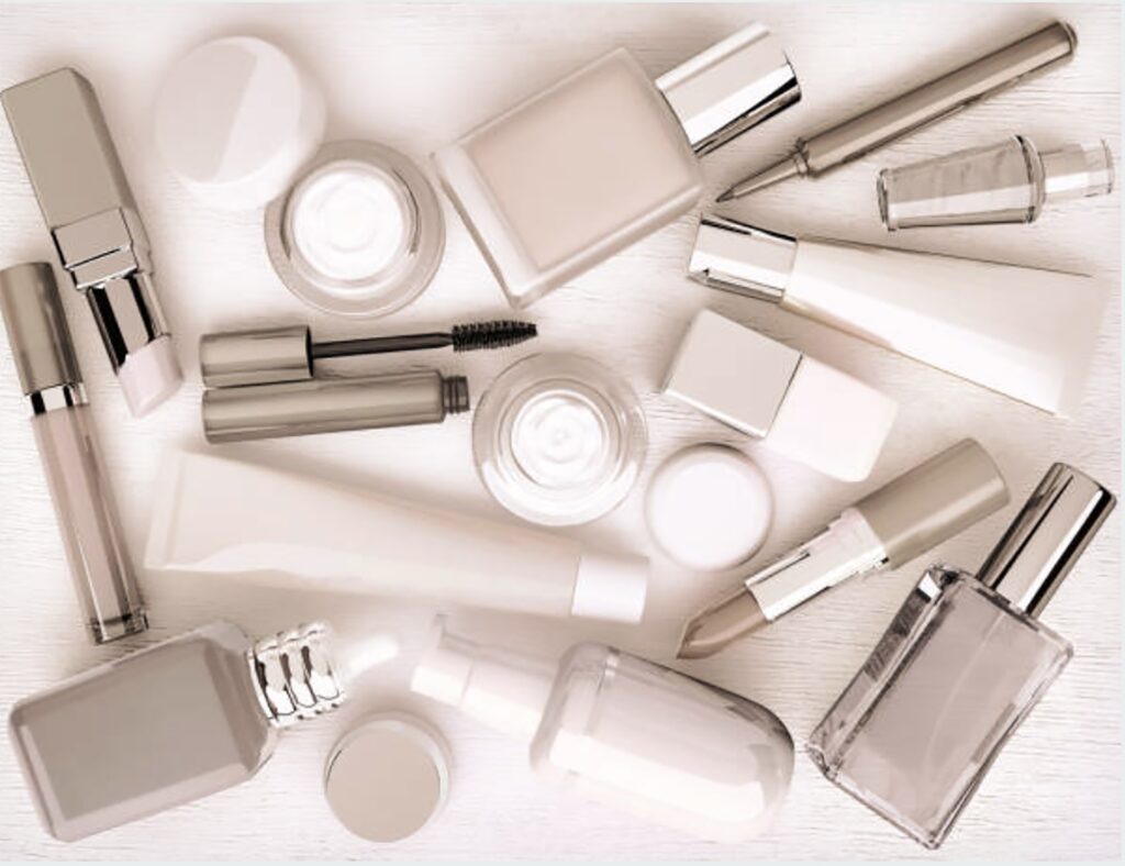 不當的護膚品或化妝品