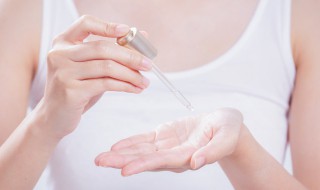 保濕精華是什麼