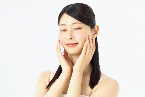 【護膚品成份】拆解 7 大護膚及化妝品成分 + 13 種致敏原！附成分查詢網站