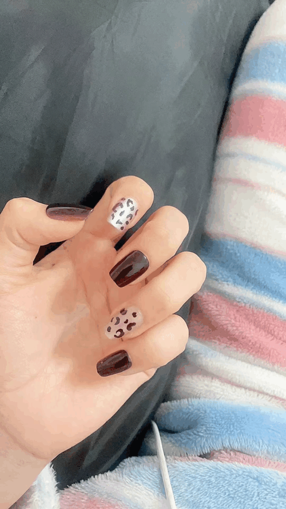 黑豹紋美甲