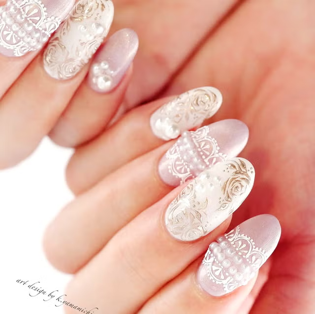 蕾絲雕花美甲
