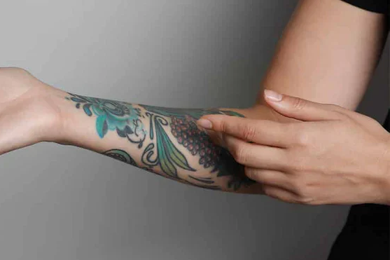 保護紋身傷口